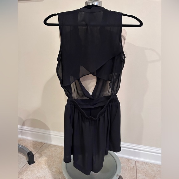 BCBG sheer black button up flowy romper with elastic waist band XS vacation - Picture 2 of 4